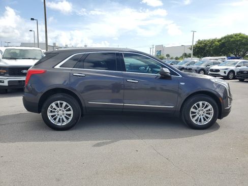 Used 2019 Cadillac XT5 FWD image 4