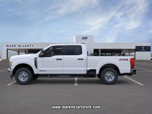 New 2026 Ford F250 XL w/ XL Off-Road Package image 3