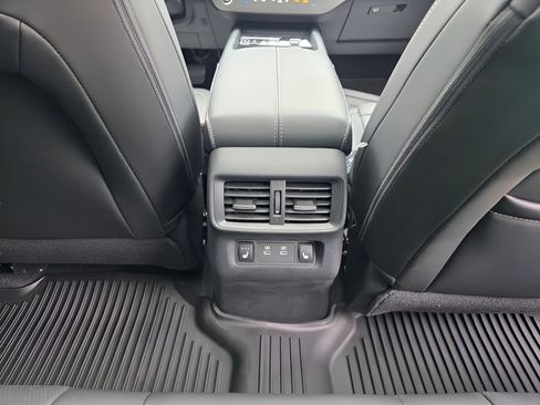 New 2026 Nissan Murano Platinum AWD/4WD image 11
