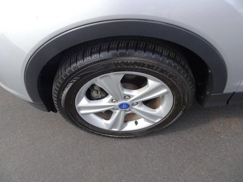Used 2013 Ford Escape SE image 17