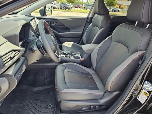 New 2025 Subaru Crosstrek 2.5i Limited w/ Popular Package #3A image 7