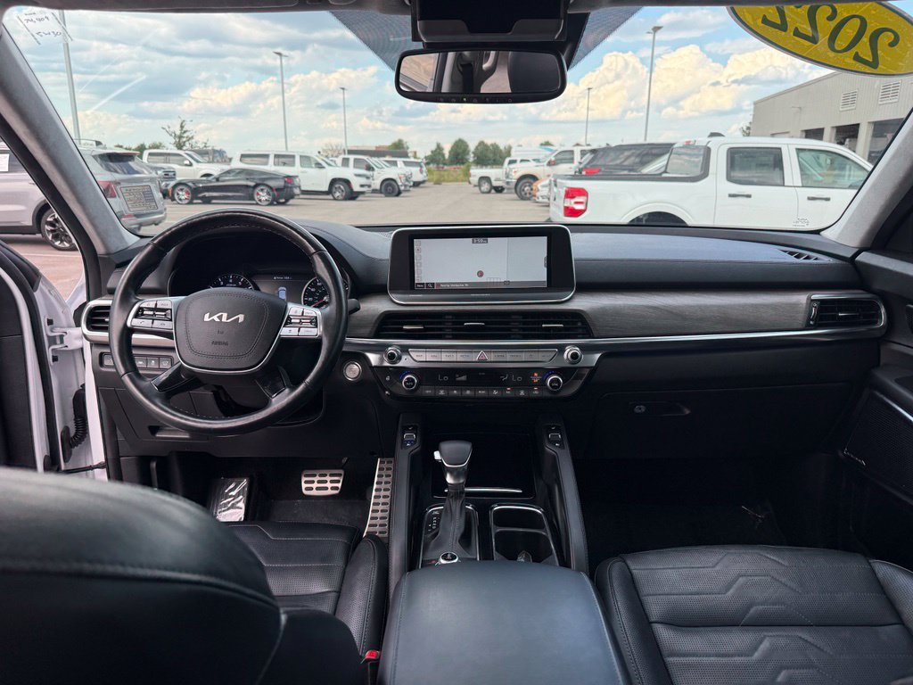 Used 2022 Kia Telluride SX w/ SX Prestige Package AWD/4WD image 14