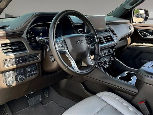 Used 2024 Chevrolet Tahoe Z71 w/ Z71 Off-Road Package AWD/4WD image 13