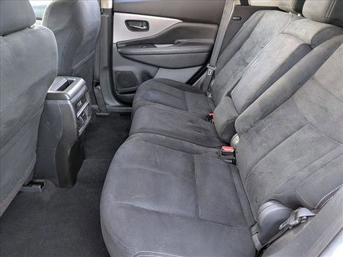 Used 2021 Nissan Murano SV image 17