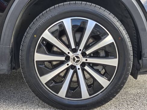 Used 2022 Mercedes-Benz GLB 250 image 10