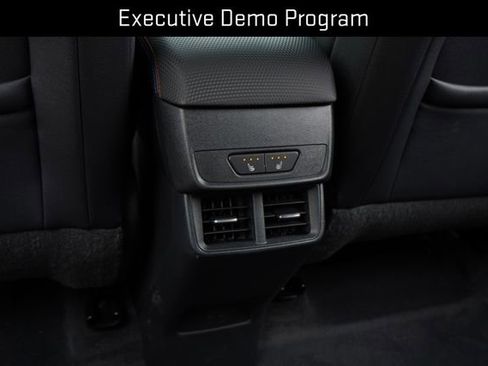 Used 2026 Chevrolet Equinox RS w/ Convenience Package III FWD image 32