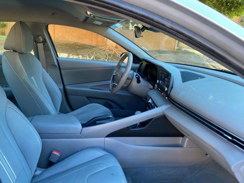 Used 2021 Hyundai Elantra SEL FWD image 56