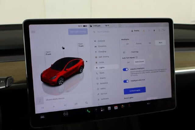 Used 2023 Tesla Model Y Long Range AWD/4WD image 32