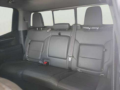 Used 2022 GMC Sierra 1500 Elevation w/ Elevation Premium Package AWD/4WD image 37