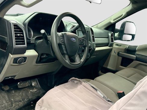 Used 2021 Ford F250 XLT image 7