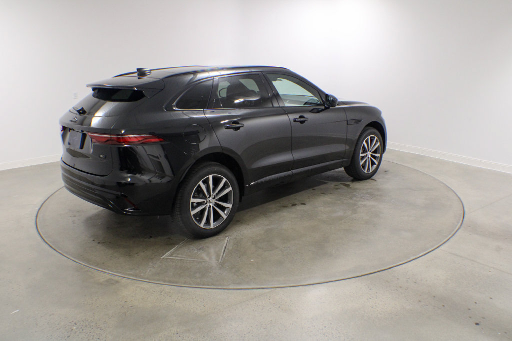 New 2026 Jaguar F-PACE R-Dynamic S AWD/4WD image 6