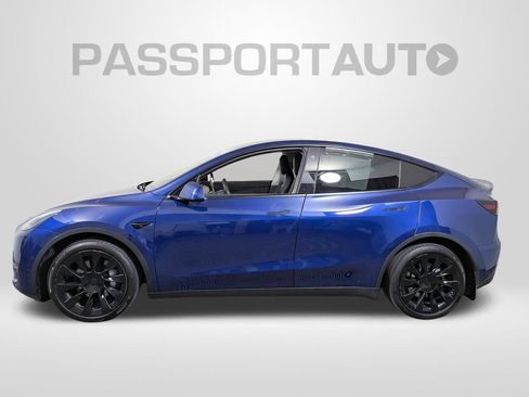 Used 2021 Tesla Model Y Long Range AWD/4WD image 2