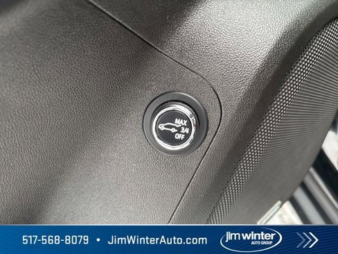 Certified 2023 GMC Acadia AT4 image 24