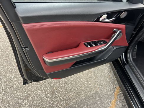 Used 2022 Kia Stinger GT-Line w/ Sun & Sound Package image 10