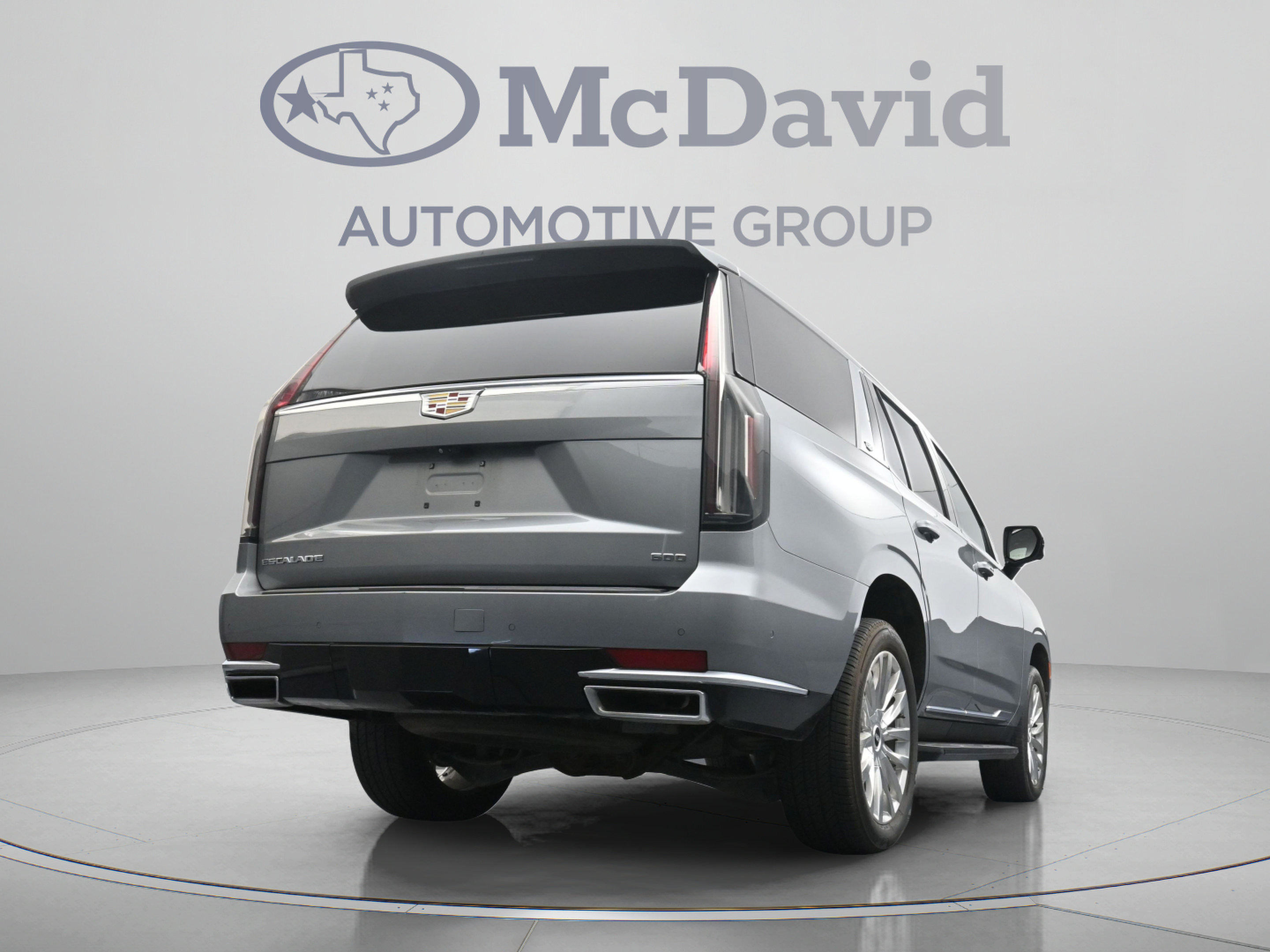 Used 2023 Cadillac Escalade Premium Luxury AWD/4WD image 32