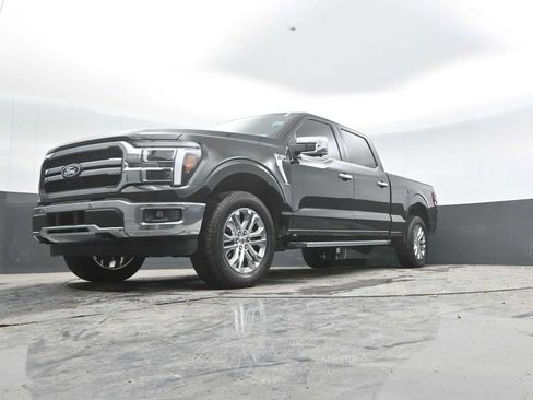 Used 2025 Ford F150 Lariat w/ Equipment Group 501A Mid AWD/4WD image 41