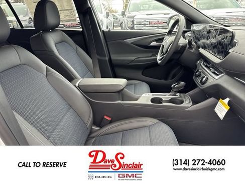 New 2026 Buick Envista Preferred FWD image 23