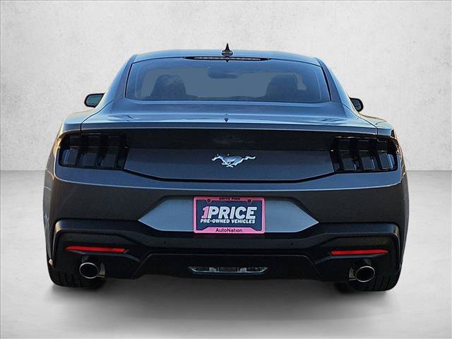 Used 2025 Ford Mustang Coupe RWD image 6