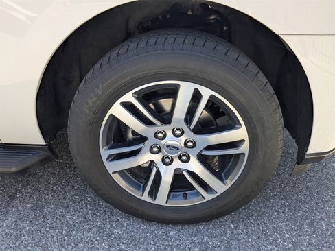 Used 2024 Ford Expedition Max Limited image 11