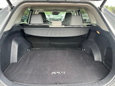 Used 2019 Toyota RAV4 Limited w/ Carpet Mat Package AWD/4WD image 26