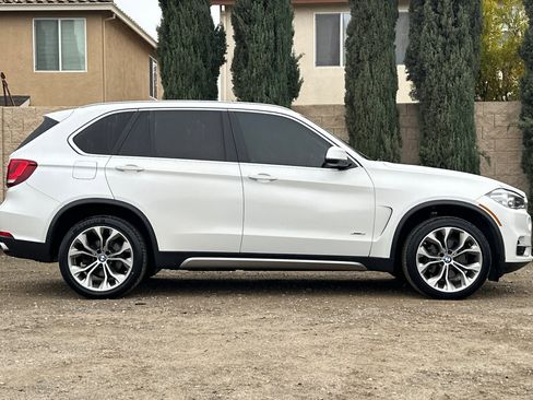 Used 2018 BMW X5 xDrive35i w/ Premium Package image 3
