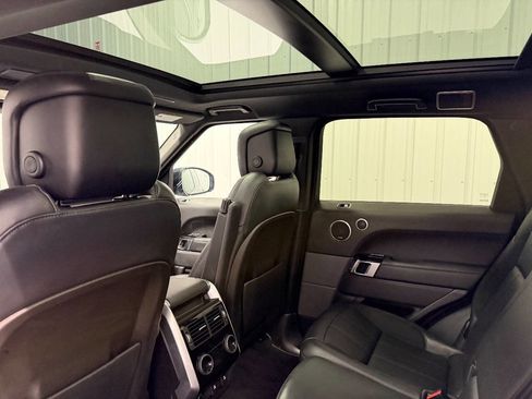 Used 2019 Land Rover Range Rover Sport HST image 10