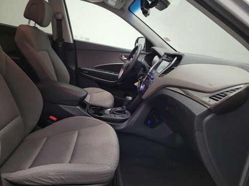Used 2018 Hyundai Santa Fe SE FWD image 21