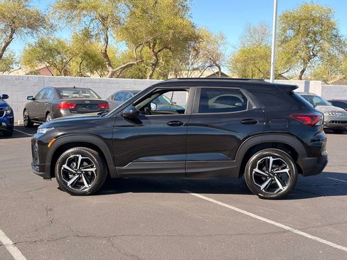 Used 2021 Chevrolet TrailBlazer RS w/ Sun and Liftgate Package AWD/4WD image 3