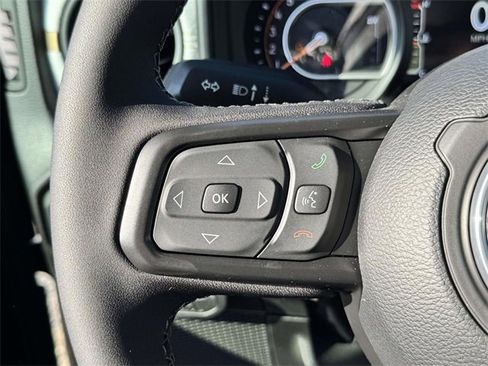 New 2025 Jeep Gladiator Sport image 8