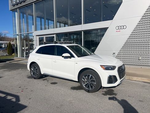 Used 2023 Audi Q5 2.0T Premium Plus w/ Premium Plus Package image 9