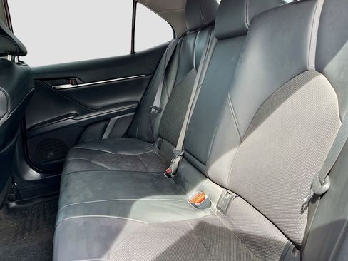 Used 2022 Toyota Camry XSE FWD image 23
