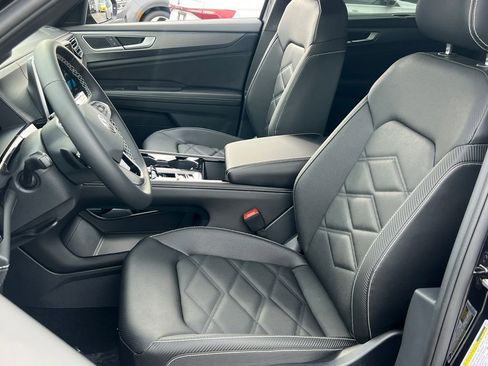 New 2026 Volkswagen Atlas Cross Sport SE image 27