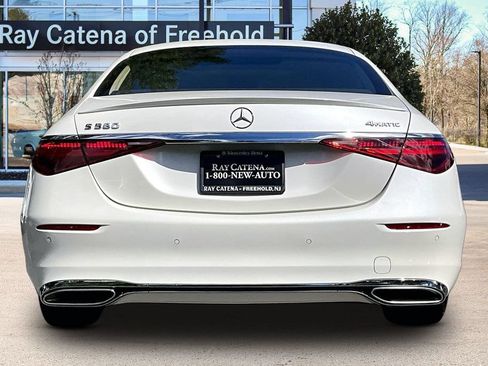 Used 2021 Mercedes-Benz S 580 4MATIC Sedan image 4