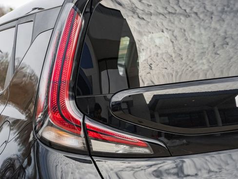 Used 2023 Kia Soul GT-Line image 7