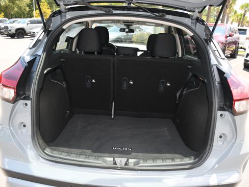 Used 2024 Nissan Kicks SV FWD image 16