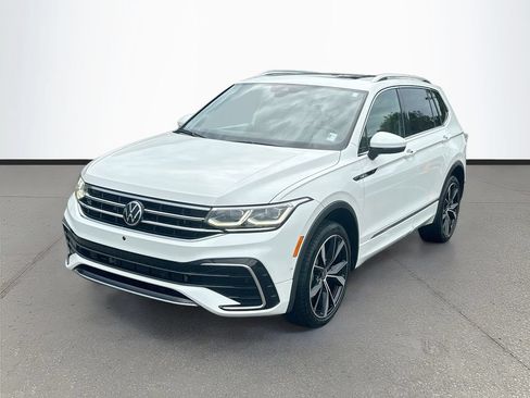 Used 2022 Volkswagen Tiguan SEL R-Line AWD/4WD image 3