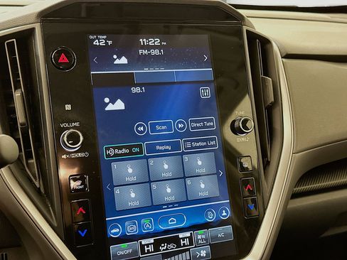 Used 2024 Subaru Crosstrek 2.0i Premium image 21