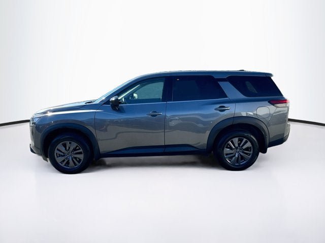 Used 2024 Nissan Pathfinder S AWD/4WD image 8