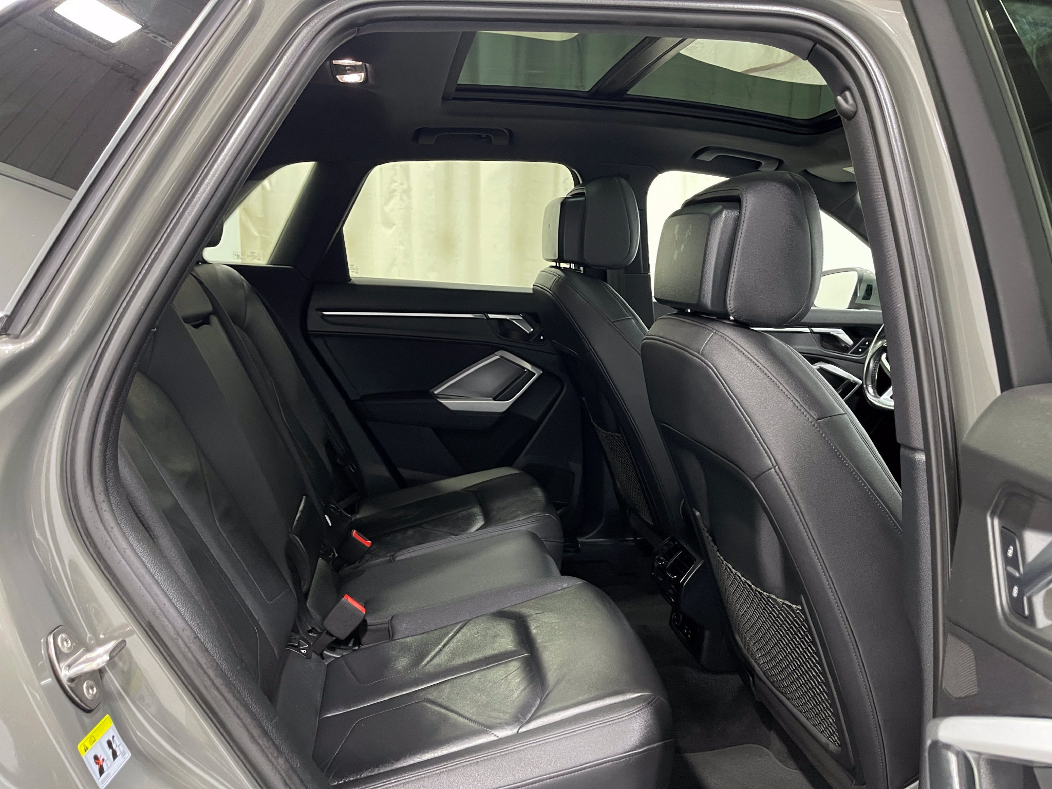 Used 2020 Audi Q3 2.0T Premium Plus AWD/4WD image 31