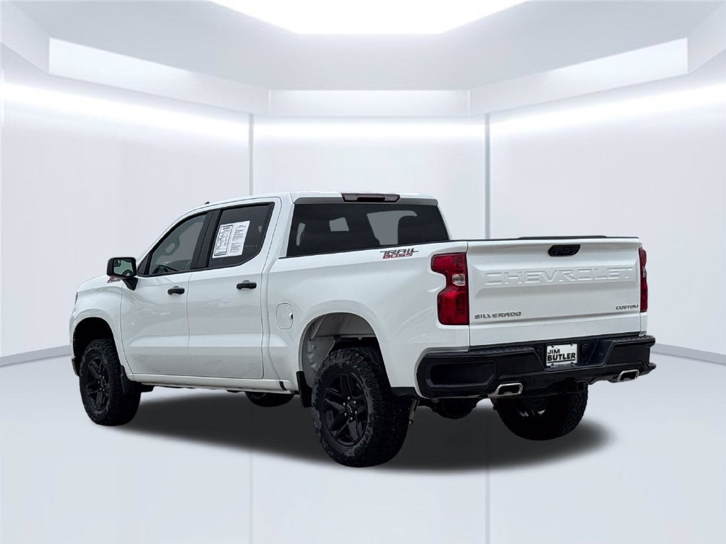 Used 2024 Chevrolet Silverado 1500 Custom Trail Boss AWD/4WD image 5