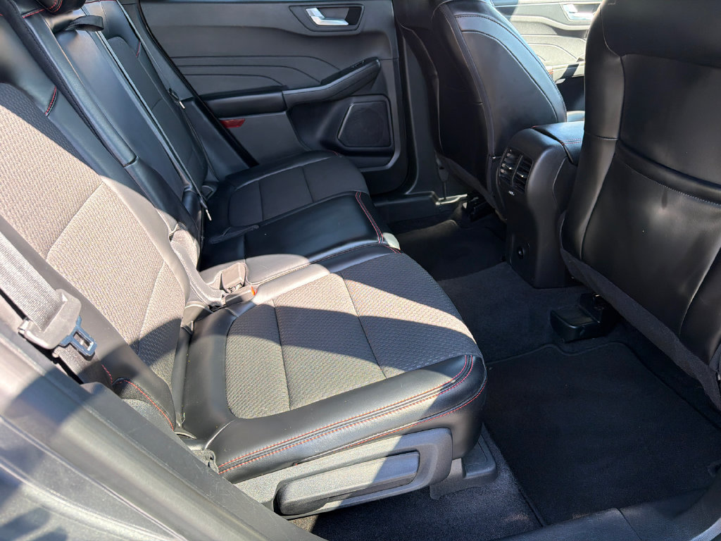 Used 2024 Ford Escape ST-Line AWD/4WD image 18