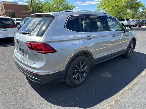 Used 2023 Volkswagen Tiguan SE AWD/4WD image 9