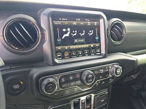 Used 2021 Jeep Wrangler Unlimited Sahara AWD/4WD image 20