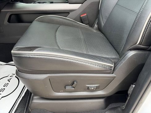 Used 2025 RAM 2500 Laramie AWD/4WD image 12