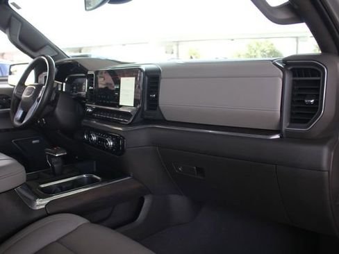 Used 2023 GMC Sierra 1500 SLT image 24