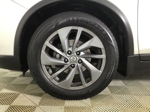 Used 2016 Nissan Rogue SL w/ SL Premium Package image 20