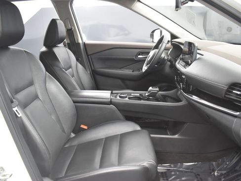 Used 2023 Nissan Rogue SL w/ SL Premium Package image 23