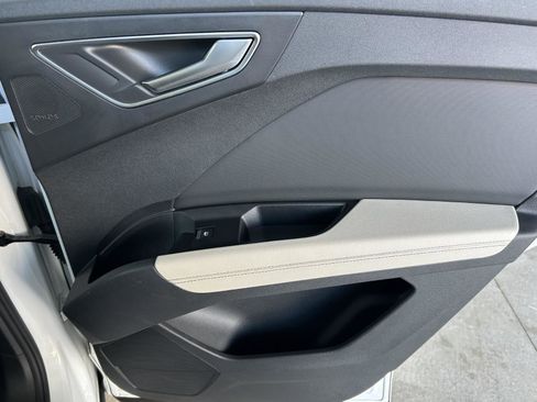 Certified 2023 Audi Q4 e-tron Prestige w/ 20" Wheel Package image 24