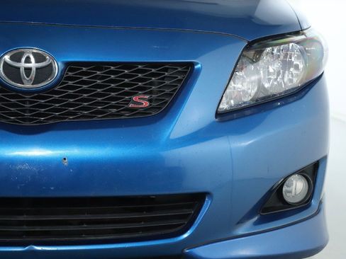 Used 2010 Toyota Corolla S image 7