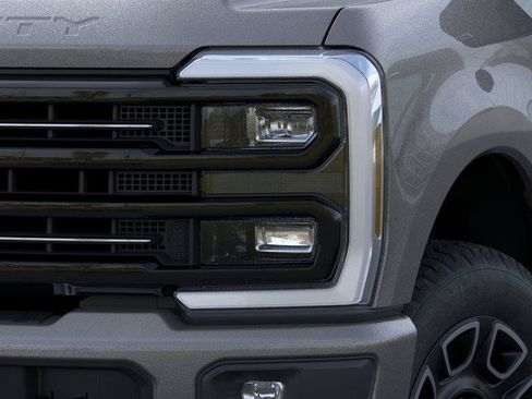 New 2026 Ford F250 Platinum w/ FX4 Off-Road Package AWD/4WD image 18